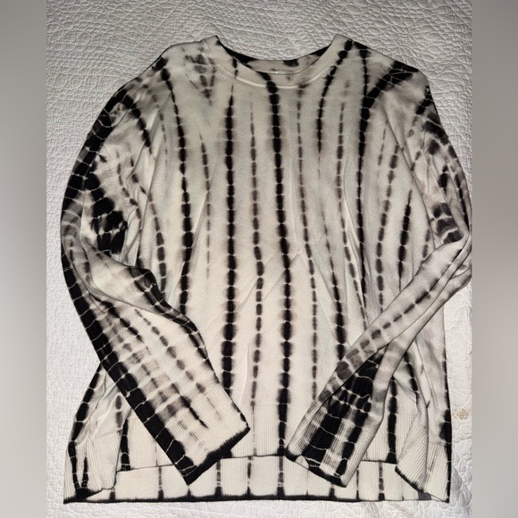 Lululemon Pullover - Picture 2 of 5